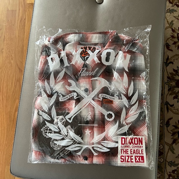 DIXXON Tops - Dixxon WOMENS XL “the eagle”